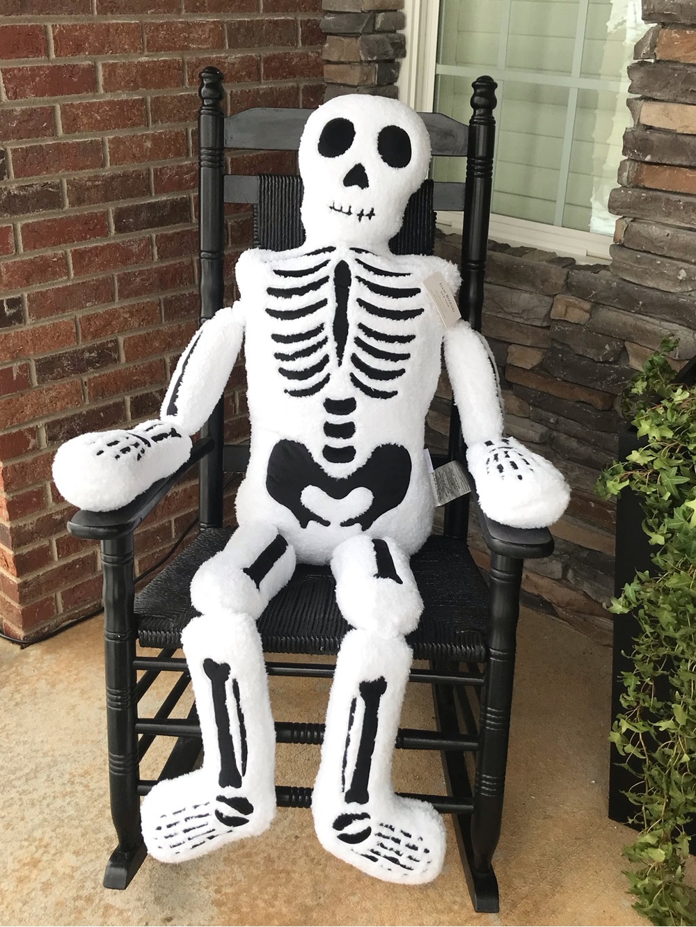 ISAAC MIZRAHI 5ft Life Size Skeleton Buddy Halloween Pillow NEW